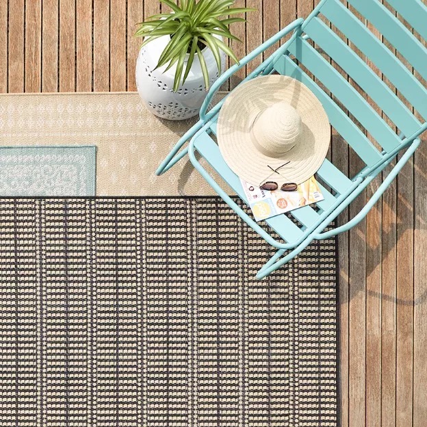 image of outdoor rugs and patio chair