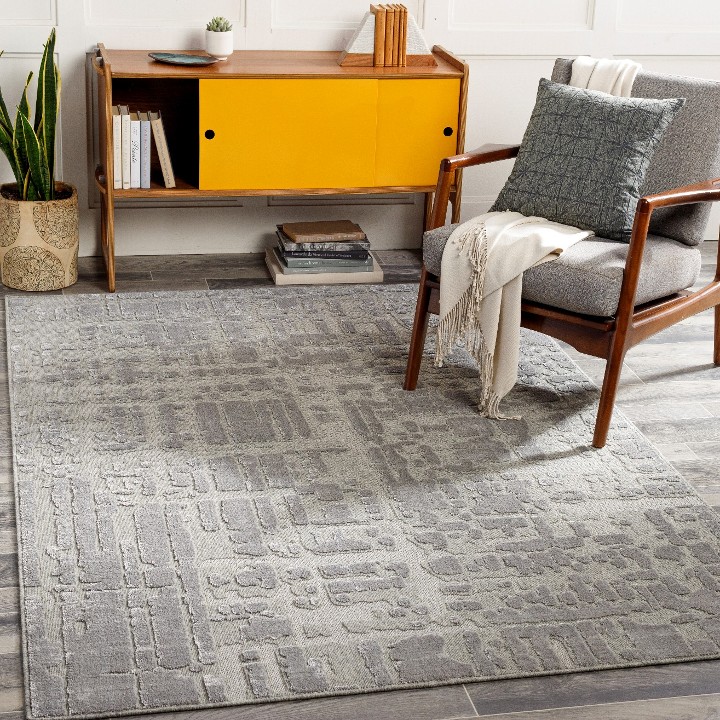 linear high-low design of gray rug