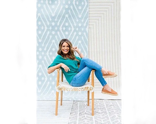 portrait of Sabrina Soto with her rugs