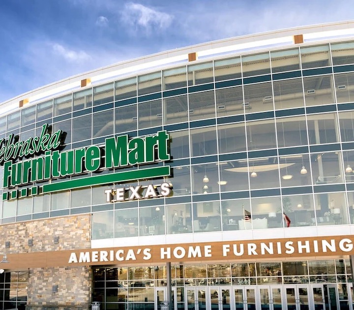 NFM's Dallas Fort Worth store exterior